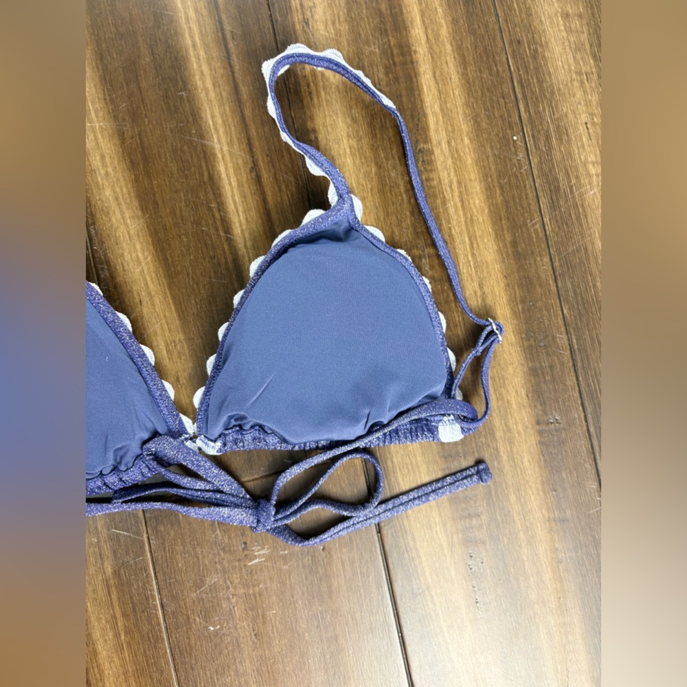 NWT Sz M TOP Dazzling Triangle Navy Blue and White Scalloped Bikini - Picture 9 of 11